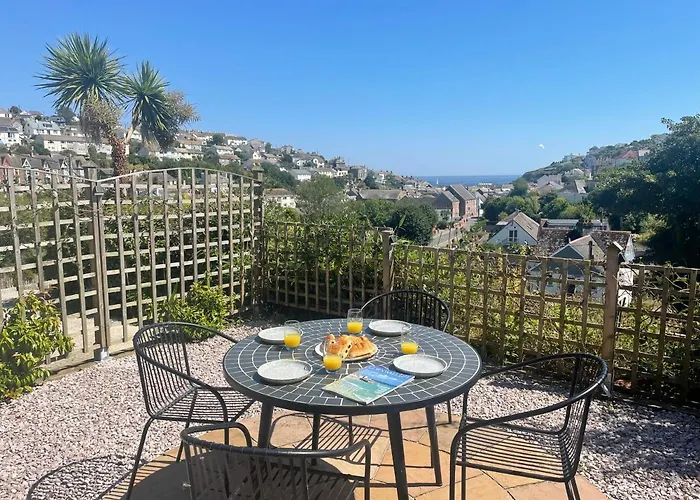 Mevagissey Holiday Home - Sea View And Parking