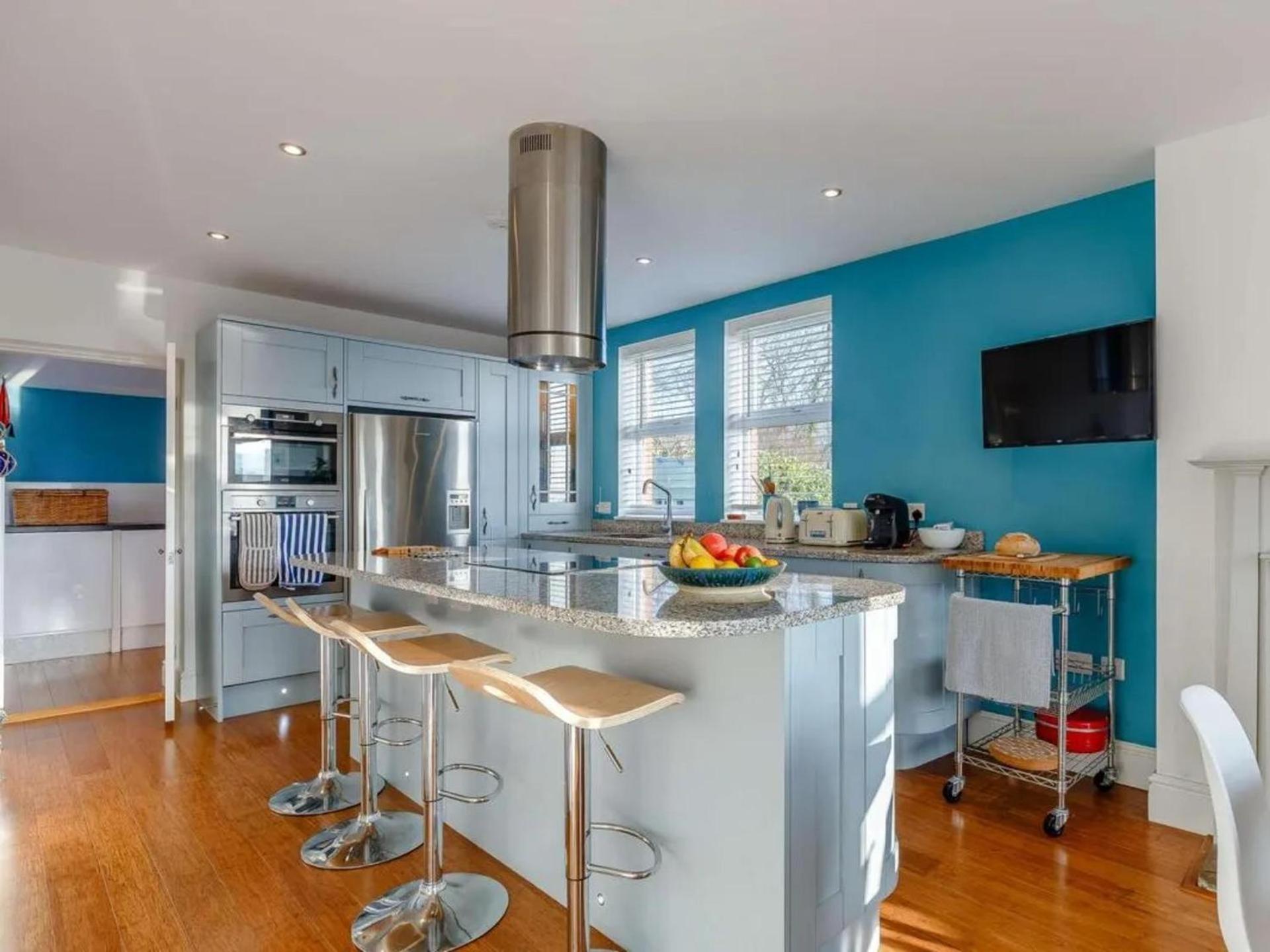 Mevagissey - Sea View And Parking Holiday home *